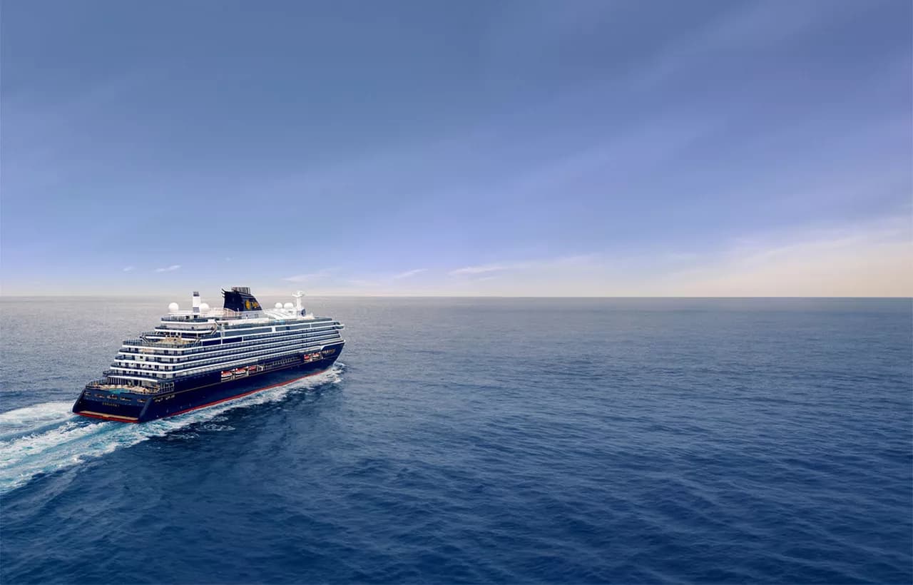 EXPLORA I von Explora Journeys auf dem Meer
