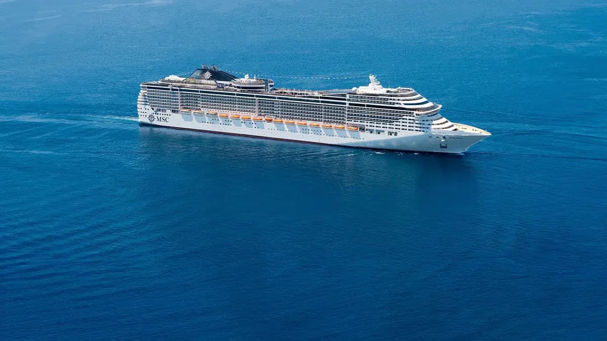 MSC Divina von MSC Cruises auf See