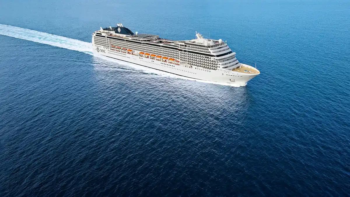 MSC Magnifica von MSC Cruises auf See