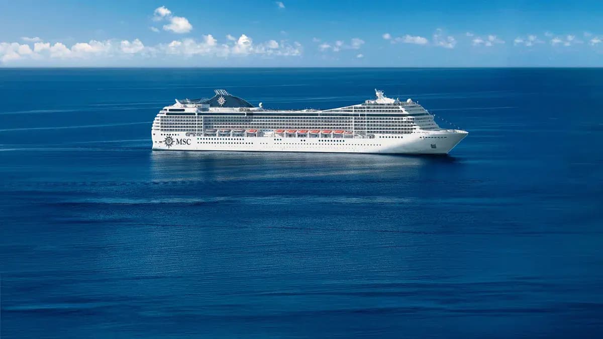 MSC Poesia von MSC Cruises auf See