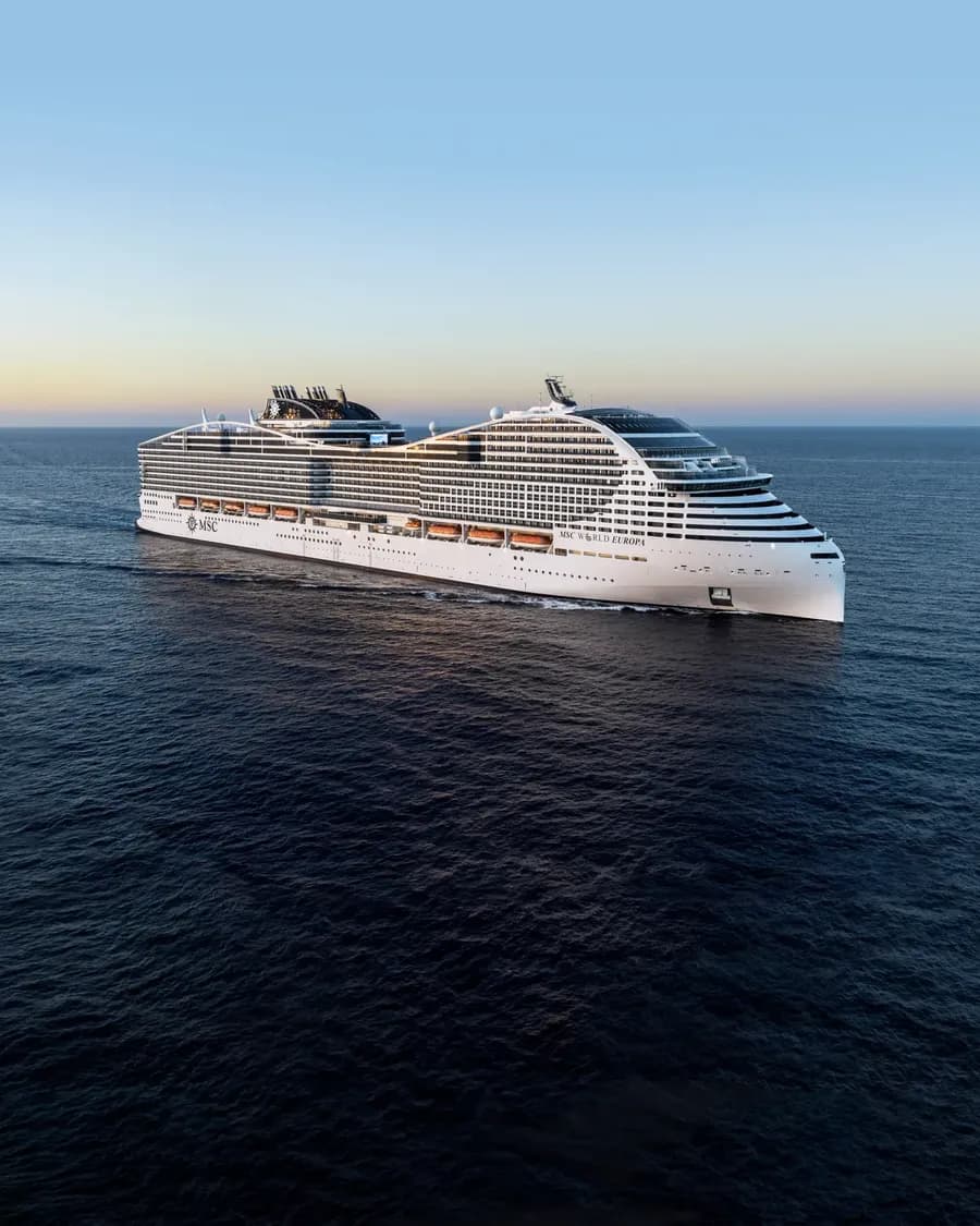 MSC World Europa auf offener See